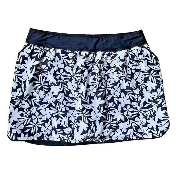 Lands' End Other - Lands End Swimsuit Skirt 22W Bathing Skort Built in Shorts Black White Floral